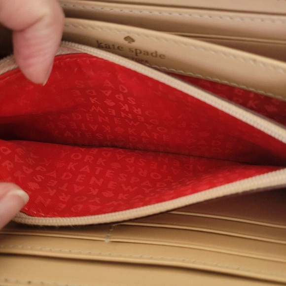 KATE SPADE Wellesley Neda Zip Around Wallet Black White Stripped Large Logo - Picture 9 of 11